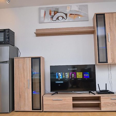 Ruhige Wohnung Im . Private Parkplatz ,Balkon ,Netflix ニュルンベルク エクステリア 写真